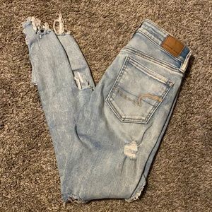 American Eagle NE(X)T LEVEL STRETCH distressed hi-rise jegging crop, size 2